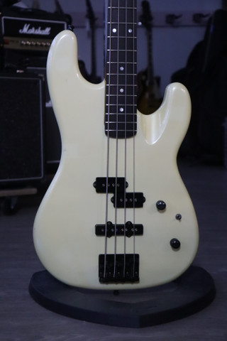 ESP M-IV Pearl White Electric Bass (used)