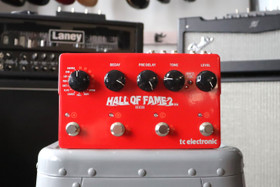 TC Electronic Hall Of Fame 2 X4 Reverb efektipedaali (käytetty)