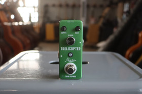 Rowin LEF-327 Trelicopter Tremolo efektipedaali (käytetty)