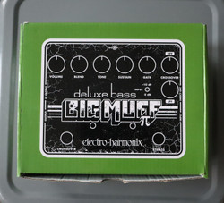 Electro Harmonix Deluxe Bass Big Muff Pi (käytetty)