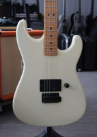 Charvel Model 1 sähkökitara + kova laukku (käytetty)