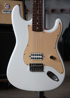 Squier Tom Delonge Stratocaster (used)