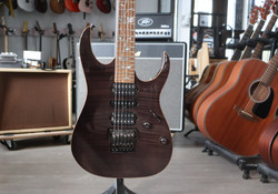 2006 Ibanez J-Custom RG8470 Elecric Guitar + case (used)