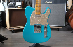 Fender American Professional II Telecaster 2022 Miami Blue (used)