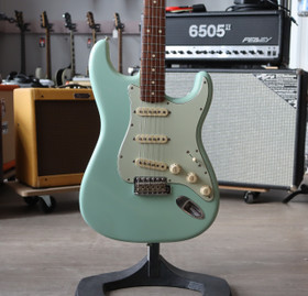Fender Vintera '60s Stratocaster Surf Green 2020 (used)
