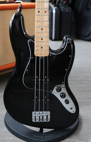 Fender Player Jazz Bass MN Black 2022 sähköbasso (käytettty)