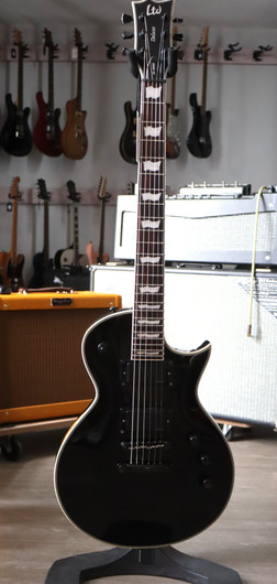 ESP LTD EC-1000S Fluence Black 2021 sähkökitara (käytetty)