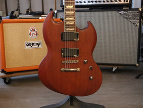 ESP LTD Viper 300M 2011 sähkökitara (käytetty)