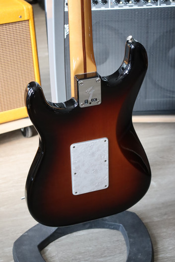 Fender Dave Murray Strat 2TSB sähkökitara 2019 + gig bag (käytetty)