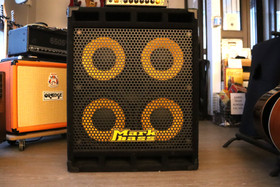 Markbass Standard 104HF-8 Ohm kaiutinkaappi bassolle (käytetty)