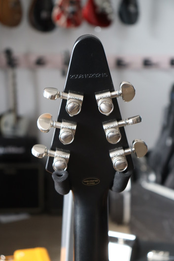  Epiphone Flying V Prophecy Aged JBM 2025 sähkökitara (käytetty)