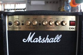 Marshall DSL1CR kitarakombo + jalkakytkin (käytetty)