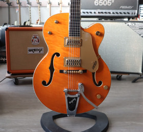 Gretsch G6120-60 Nashville 1993 Japan + kova laukku (käytetty)