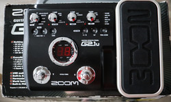 Zoom G2.1U multiefekti kitaralle (käytetty)