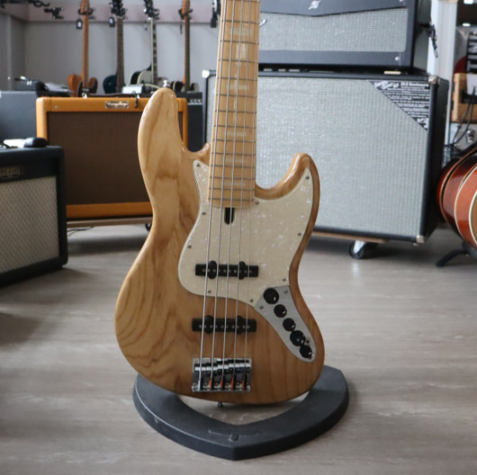 Sire Marcus Miller V7 Swamp Ash 5 NT sähköbasso (käytetty)