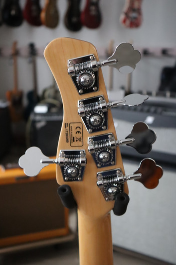 Sire Marcus Miller V7 Swamp Ash 5 NT sähköbasso (käytetty)