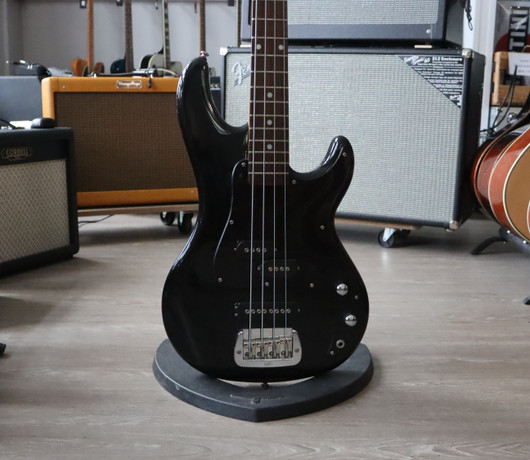  G&L Tribute Series SB-2 sähköbasso (käytetty)