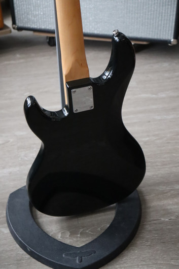  G&L Tribute Series SB-2 sähköbasso (käytetty)