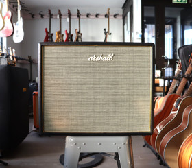 Marshall Origin 20C putkikombo + jalkakytkin (käytetty)