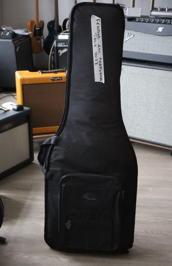 Fender American Performer Telecaster 2023 + Fender Gig bag (käytetty)