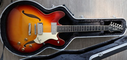 Hagstrom Viking IIP UltraLux Series Semi-Hollow Sunburst (käytetty)