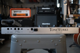 Korg ToneWorks AX1500G multiefekti kitaralle (käytetty)