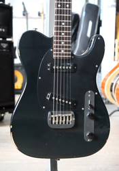 1986 G&L ASAT USA sähkökitara + kova laukku (käytetty)