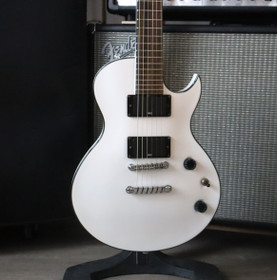 Ibanez ARZ300 Electric Guitar White 2011 (used)