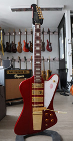 TOKAI FB-90 METALLIC RED SÄHKÖKITARA 2020 (käytetty)