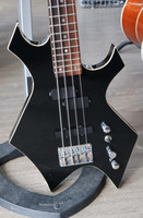 Skylark bass + case (used)