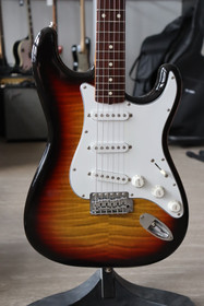 Fender Stratocaster ST-62 Japan Foto Flame 1994 + kova laukku (käytetty)
