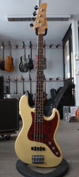Schecter Jazz Bass Diamond Series 2006 sähköbasso (käytetty)