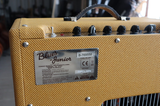 Fender Blues Junior LTD kitarakombo 2019 (käytetty)