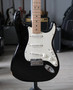 Fender American Stratocaster 2007+ kova laukku (käytetty)
