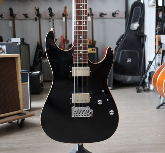 Suhr Pete Thorn Signature Series Black 2020 + kova laukku (käytetty)