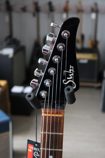Suhr Pete Thorn Signature Series Black 2020 + kova laukku (käytetty)