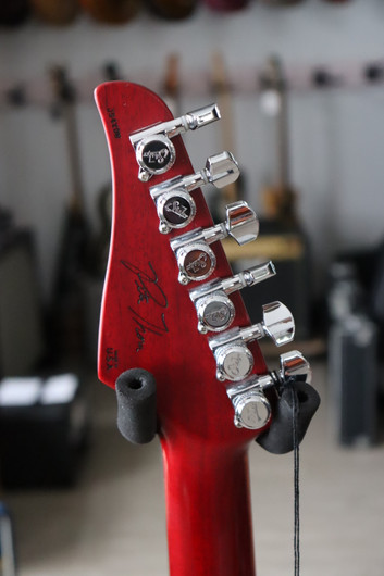 Suhr Pete Thorn Signature Series Black 2020 + kova laukku (käytetty)