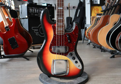 Ibanez 2365B-Jazz Bass 70s + kova laukku (käytetty)