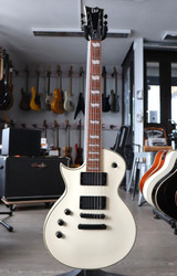 ESP LTD EC-401 LH Olympic White vasenkätinen sähkökitara (käytetty)
