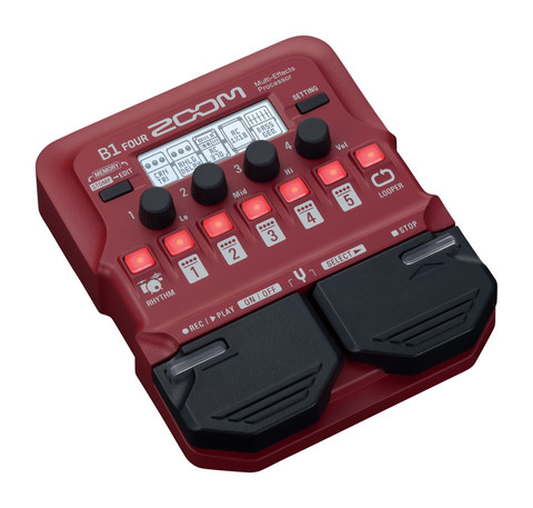 Zoom B1 Four bassomultiefekti pedaalilla (uusi)