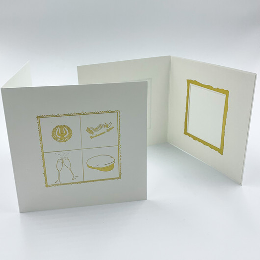 YO-juhlat luonnonvalkoinen ja kulta