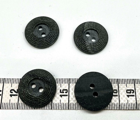 Harmaa renkulanappi