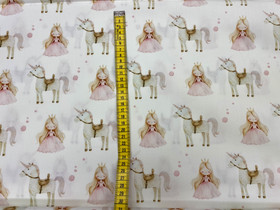 Puuvilla: Prinsessa ja yksisarvinen