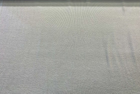 Ribbi: Tumma minttu.