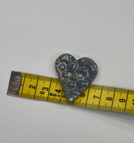 Keraaminen nappi: Sydän siniharmaa