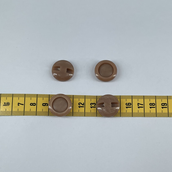 Ruskea nappi 20mm