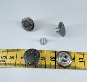 Metallinen housunappi 