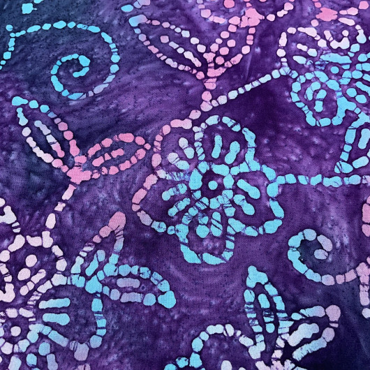 Puuvillakangas Violetit kukat ja lehdet
