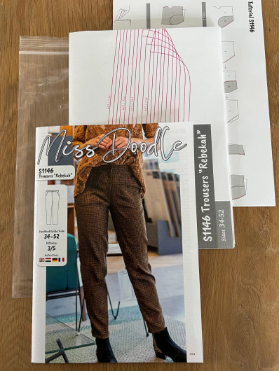 Miss Doodle housut paperikaava 