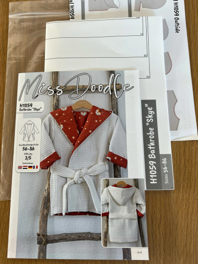 Miss Doodle kylpytakin paperikaava lapsille 